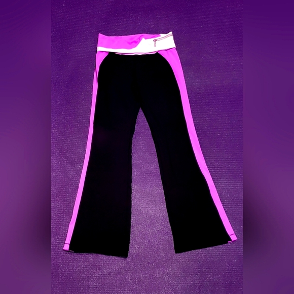 Bebe Sport Black/Orchid/Light Pink Foldover Pants - XS. - Picture 3 of 5